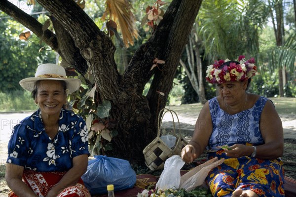 PACIFIC ISLANDS, French Polynesia, Marquesas Islands, Hiva Oa local women Atuona