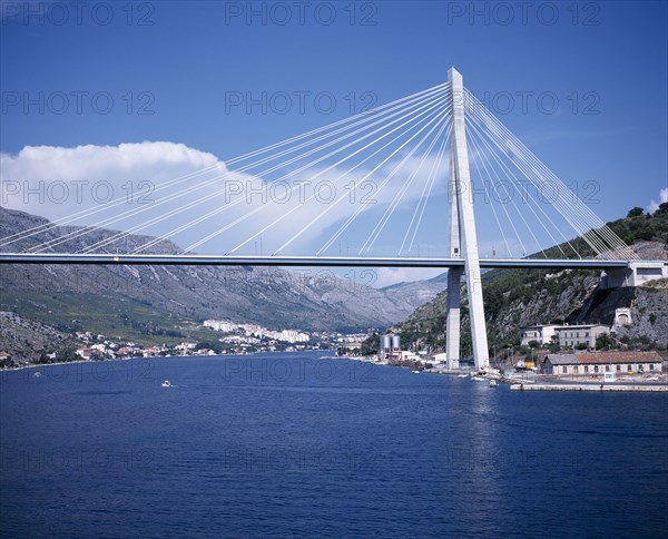 CROATIA, Dalmatia, Dubrovnik, Franjo Tudjman Bridge over inlet channel