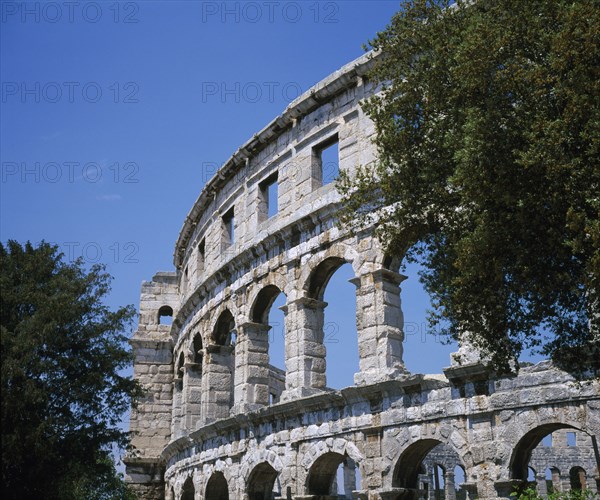 CROATIA, Istria, Pula, Roman Amphitheatre exterior