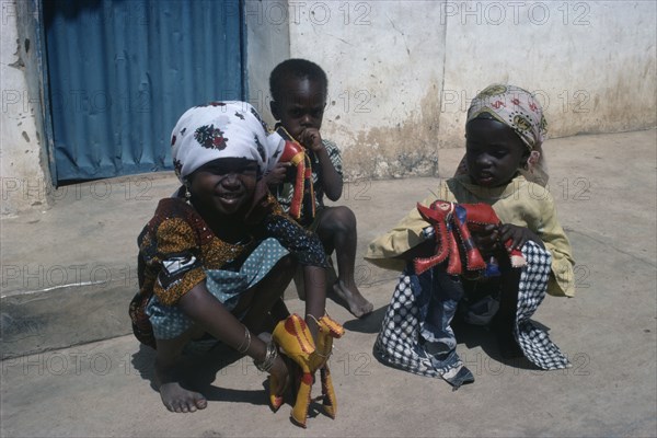 NIGERIA, General, Young Hausa girls with leather toys