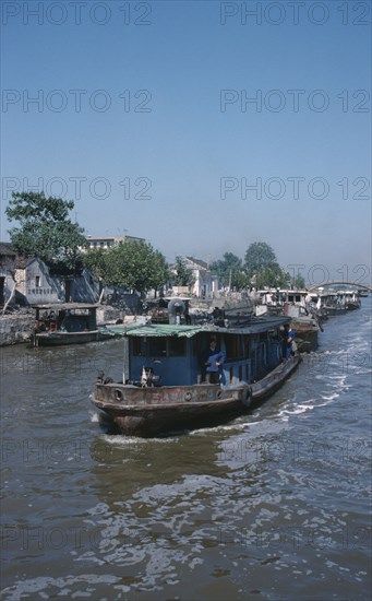 CHINA, Jiangsu Province, Transport, Boats on the Grand Canal between Suzhou and Wuxi