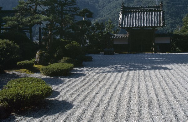 JAPAN, Honshu, Fukui Prefecture, Zen garden in Mantokuji templ near the city of Obama