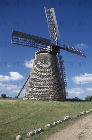 WEST INDIES, Antigua, Bettys Hope windmill