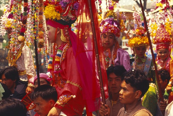 THAILAND, Chiang Mai, Shan Poi San Long. Crystal Children ceremony with Luk Kaeo circumambulating stupa Wat Pa Pao