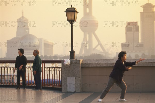 CHINA, Shanghai, Early morning tai chi on the Bund.