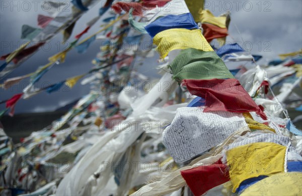 TIBET, Everest Region, Prayer flags.