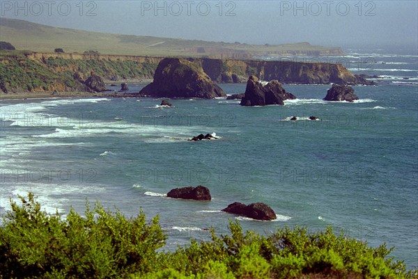 USA, California, Big Sur National Park, View along coastline that runs along Highway 1 to the south of Montery and Carmel