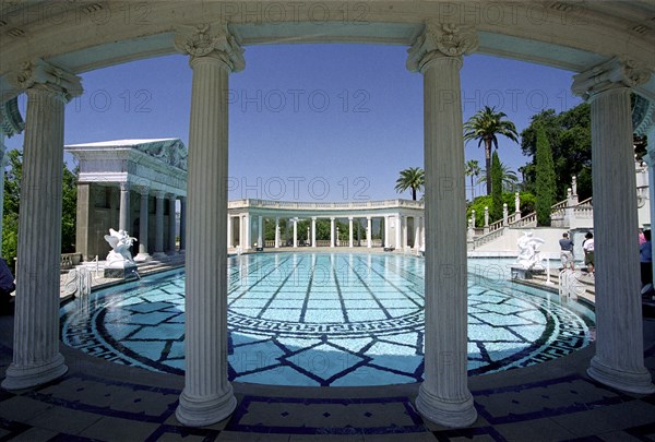 USA, California, Hearst Castle, View through columns of the Greek/Roman Neptune Pool at Hearst Castle owned by William Randolf Hearst
