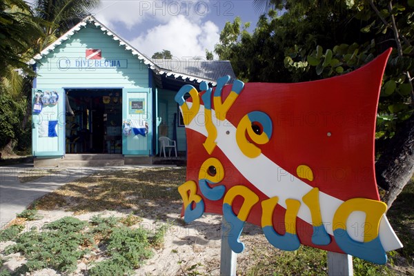 WEST INDIES, St Vincent & The Grenadines, Bequia, Dive shop in Port Elizabeth