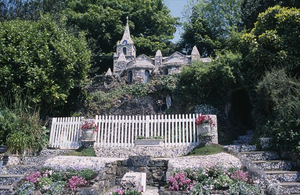 UNITED KINGDOM, Channel Islands, Guernsey, St Andrews. Les Vauxbelets.The Little Chapel.