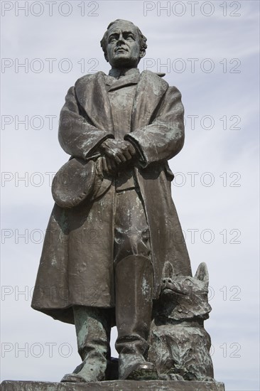 ENGLAND, Hampshire, Portsmouth, Statue by Kathleen Scott of her husband Robert Falcon Scott also known as Scott of the Antarctic in the Historic Naval Dockyard.