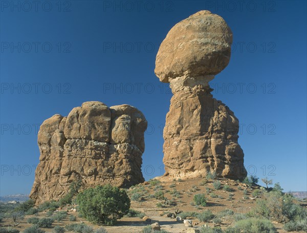 USA, Utah, Arches National Park, The Formation known as the Balanced Rock