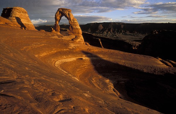 USA, Utah, Arches National Park, "Delicate Arch, one of the best known landforms in this spectacular park of eroded formations, including over 2000 arches."