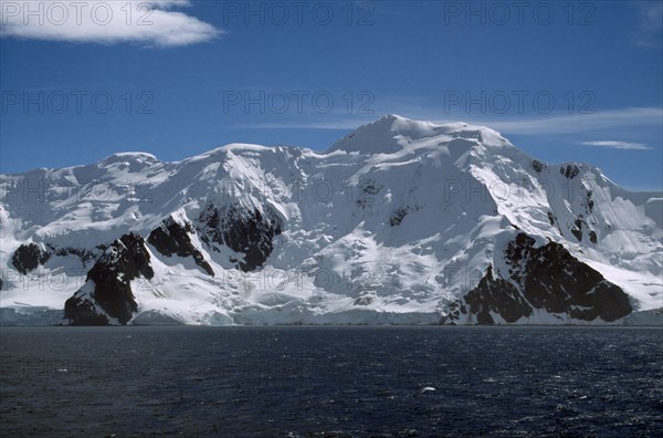 ANTARCTICA, South Shetland Islands, Glacial landscape.