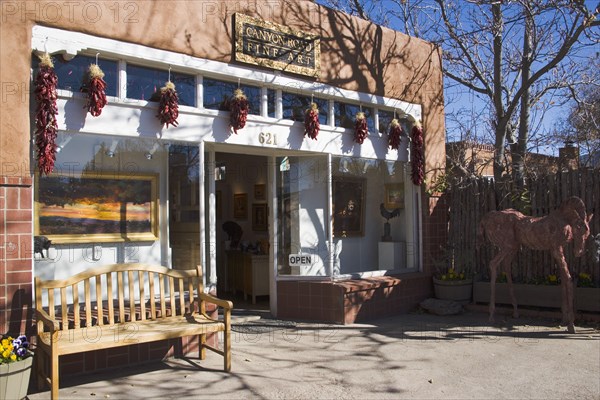 USA, New Mexico, Santa Fe, Canyon Road Fine Arts gallery on Canyon Road