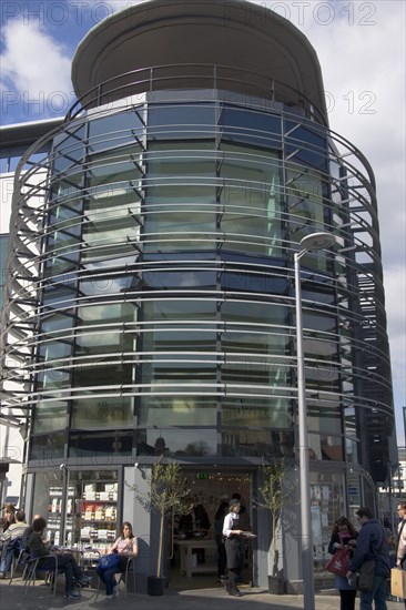 ENGLAND, East Sussex, Brighton, Carluccio’s delicatessan and restaurant exterior.