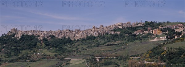 ITALY, Sicily, Enna Province, View of the city from the South