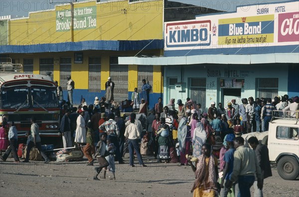 KENYA, Isiolo, Frontier town for north eastern Kenya. Crowds at bus station.