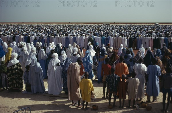 MALI, Mopti, Crowds of worshippers gathered to celebrate Eid Al Fitr to mark the end of Ramadan.