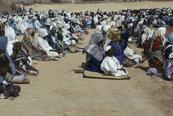 MALI, Mopti, Crowds of worshippers gathered to celebrate Eid Al Fitr to mark the end of Ramadan.