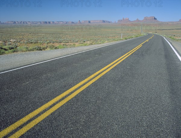 USA, Arizona, Monument Valley, View from the east on Highway 163 leading to the valley