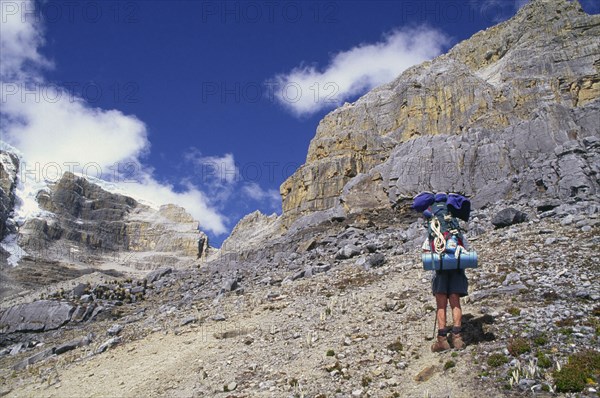 COLOMBIA, Cordillera , Boyaca, "The climb up to Boqueron del Castillo with a hiker carrying a backpack, Sierra Nevada de Cocuy, "