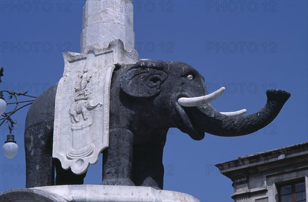 ITALY, Sicily, Catania, Piazza Duomo. The Elephant lava stone statue which is a symbol of the city since 1200