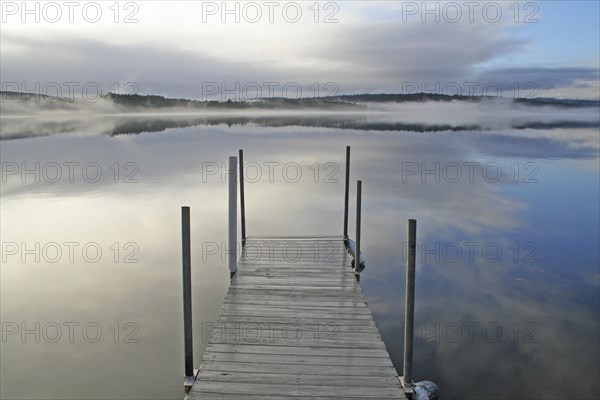 USA, New Hampshire, Tilton, "Winnisquam Lake, jetty"