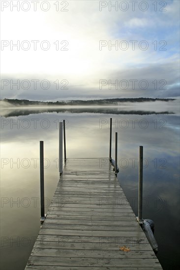 USA, New Hampshire, Tilton, "Winnisquam Lake, jetty"