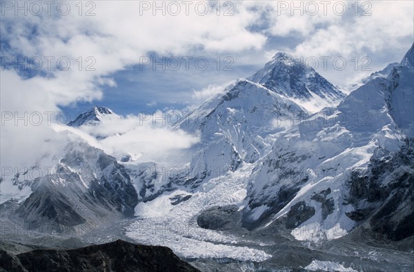 NEPAL, Khumbu Region, Mount Everest, Southwest face of Mount Everest and Khumbu icefall and glacier from Kala Patthar in May.