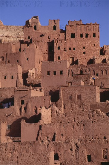 MOROCCO, Ait Benhaddou, Kasbah and hill town used in films such as Jesus of Nazareth and Lawrence of Arabia.  Sandstone buildings with flat rooftops built on terraces