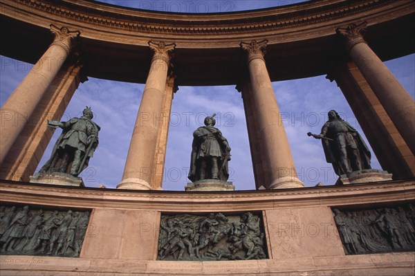 HUNGARY, Budapest, Heroes  Square erected to mark the 1000th anniversary of the Magyar conquest.  Statues of Hungarian leaders on semi circular colonnade of the Millennary Monument. Eastern Europe