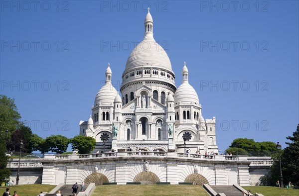 FRANCE, Ile de France, Paris, Montmartre The Church of Sacre Coeur or Sacred Heart