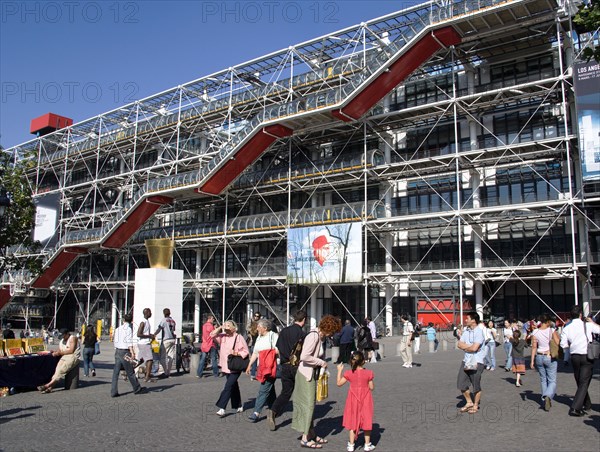 FRANCE, Ile de France, Paris, People outside the renovated Pomidou Centre in the Beauborg area of Les Halles