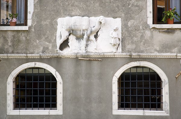 ITALY, Veneto, Venice, "he camel bas relief on the house of the three Mori, the Mastelli brothers, merchants from Moorea, the Peleponnese"
