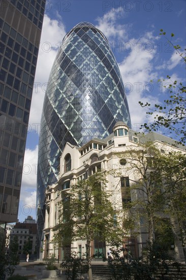 ENGLAND, London, The Swiss Re building 30 St Mary Axe alternatively known as the Gherkin. Designed by Architect Sir Norman Foster.