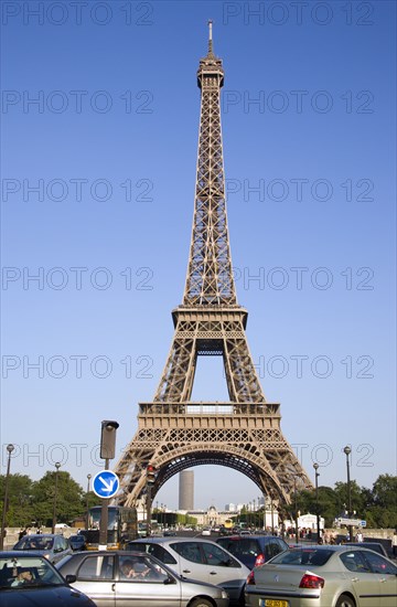 FRANCE, Ile de France, Paris, Traffic jam in the Place de Varsovie in front of the Pont D'Iéna bridge and the Eiffel Tower