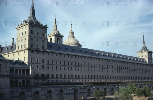 SPAIN, Madrid, El Escorial, Royal Monastery of San Lorenzo de el Escorial.  Sixteenth century palace and monastery built during the reign of Phillip II.  UNESCO World Heritage site.