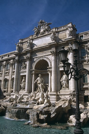 ITALY, Lazio, Rome, "Piazza di Trevi, Trevi Fountain. "