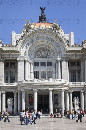 MEXICO, Mexico City, "Palacio de las Bellas Artes, and Museo Nacional de Arquitectura, Alameda Central"