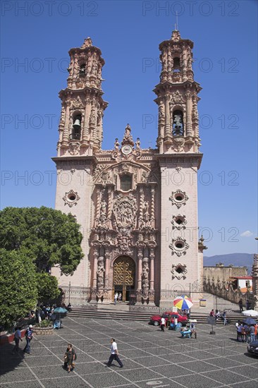 MEXICO, Guerrero, Taxco, "Iglesia de Santa Prisca, Santa Prisca Church, Plaza Borda. Zocalo"