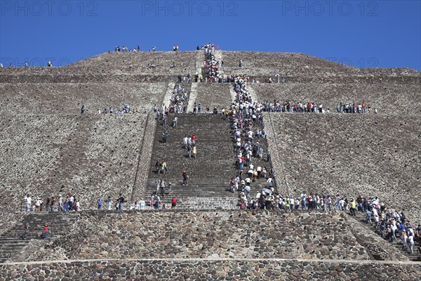MEXICO, Mexico State, Teotithuacan, "Tourists, Pyramid of the Sun, Piramide del Sol, Teotihuacan Archaeological Site"