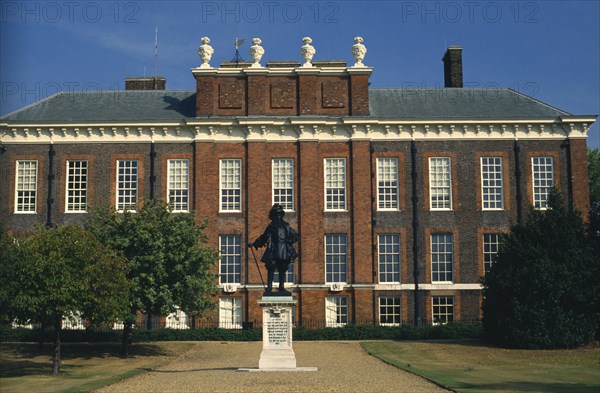 ENGLAND, London, Kensington , Kensington Palace with Statue of William III.