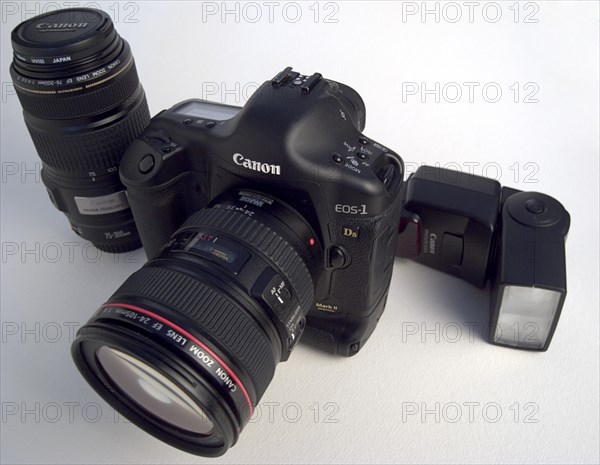 PHOTOGRAPHY, Camera, Digital, Canon 1DS MkII 17 mega pixel digital SLR camera with image stabilising lenses and Speedlite electronic flash.