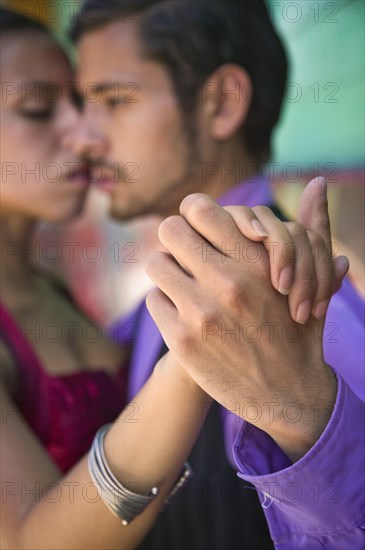 ARGENTINA, Buenos Aires, La Boca Tango dancers