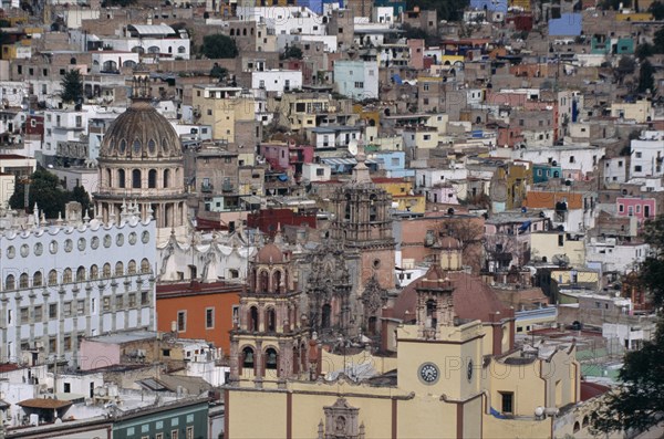 MEXICO, Guanajuato, Cityscape.