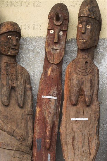 ETHIOPIA, South, Konso - Waga (Wakka), "Famous carved wooden effergies of Chiefs and Warriors, which are now becoming rare as many have been stolen by art collectors "