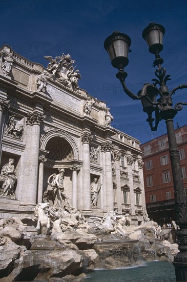 ITALY, Lazio, Rome, "Piazza di Trevi, Trevi Fountain."