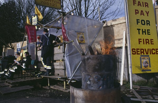 POLITICS, Strike Action, Fire fighters strike in Sussex England