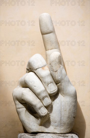 ITALY, Lazio, Rome, The courtyard of the Palazzo dei Conservatori part of the Capitoline Museum with the hand of the colossal 4th Century statue of Emperor Constantine I